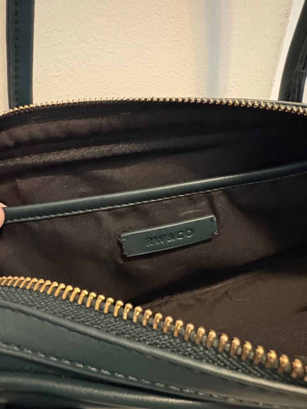Dark Green faux Leather Shoulder Bag with Gold Zipper - Picture 4 of 4